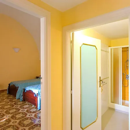 Appartement Sleeps 4 Pool Air Con Wifi
