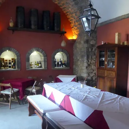 Sleeps 4 Pool Air Con Wifi *
