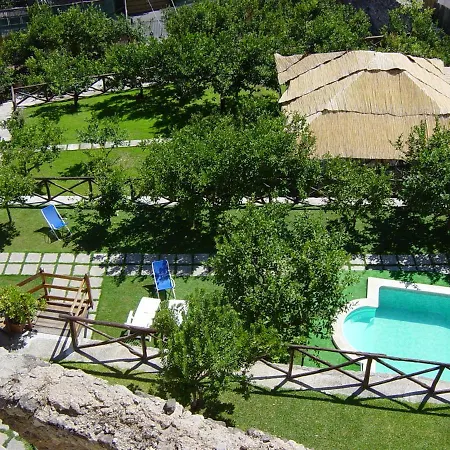 Appartement Sleeps 4 Pool Air Con Wifi *
