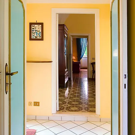 Appartement Sleeps 4 Pool Air Con Wifi *